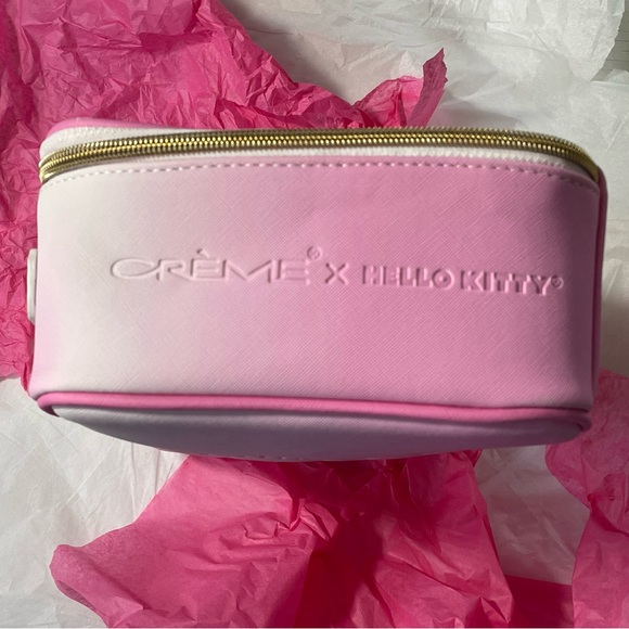 Hello Kitty Crème Makeup Bag - Picture 3 of 4